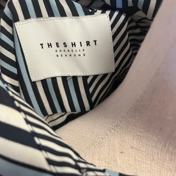 THE SHIRT Rochelle Behrens - Picture 3 of 6